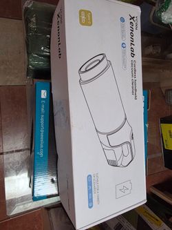 Cordless vacuum cleaner.