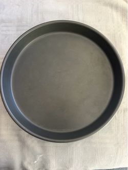 Calphalon 9in Round Gray Nonstick Metal Cake Pan 2in Deep GPO213HC