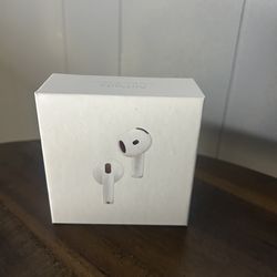 Air Pods Gen 4s