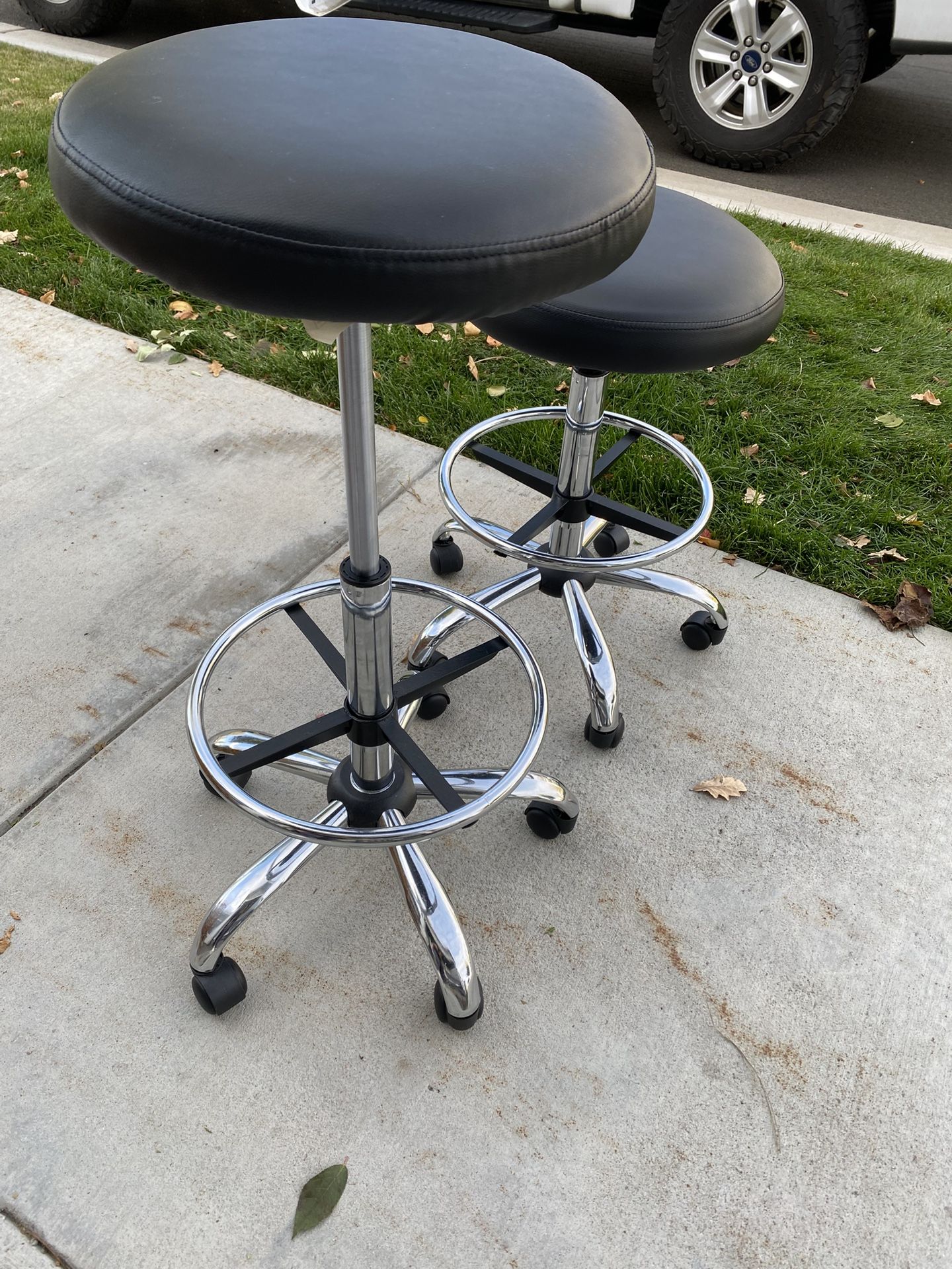 Adjustable Rolling Barstools