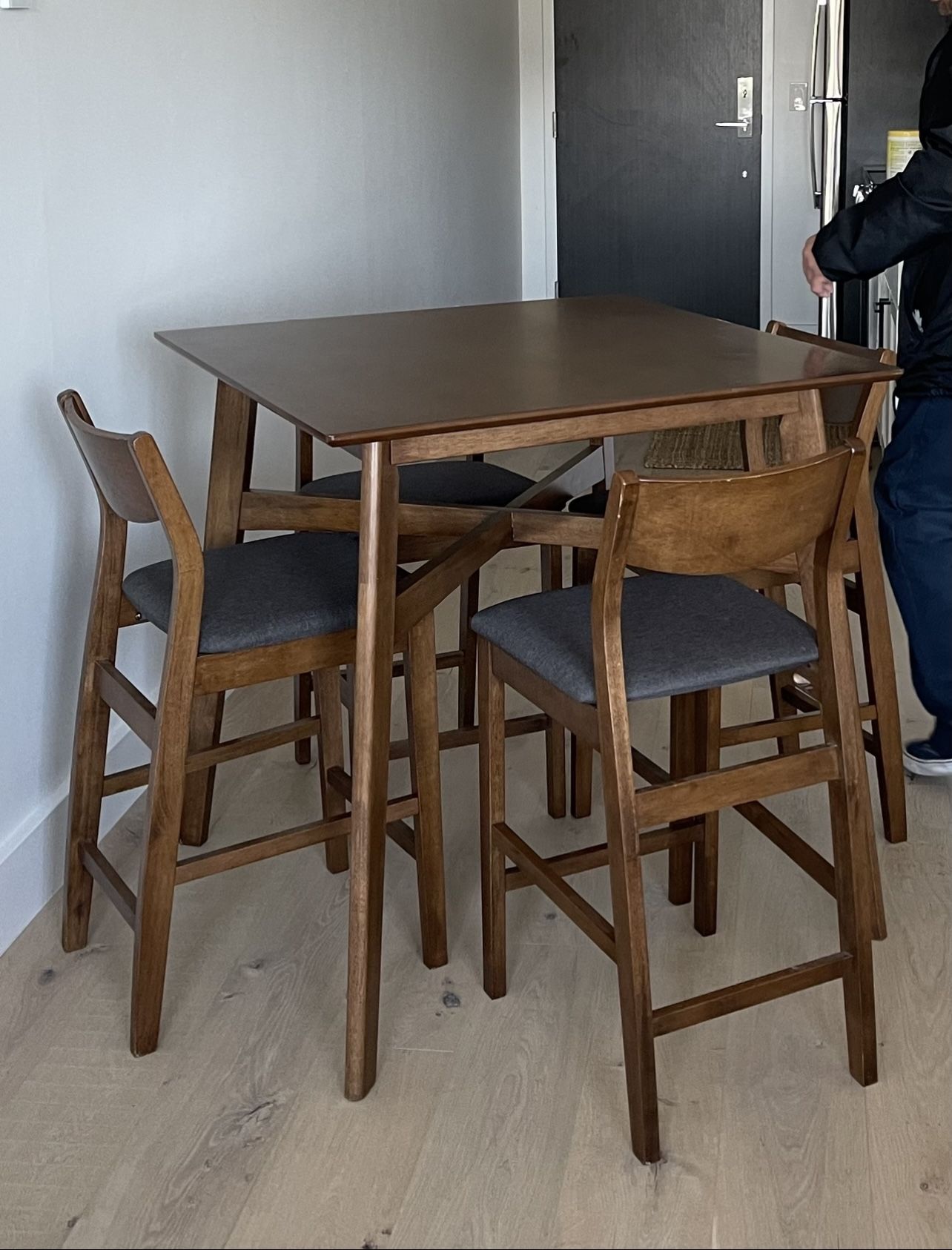 Mid Century Modern Dining Table 