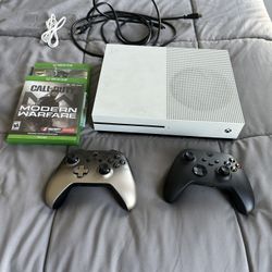 Xbox One S 2 Controllers 1 Brand New Never Used for Sale in