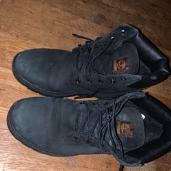 Kind of new timberlands I grew out of them and I’m looking for $80-$120. 