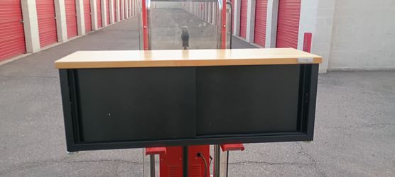 Show bench, tool box ,cabinet