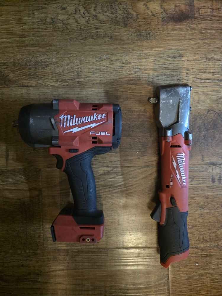 Milwuakee tools Works Peefect