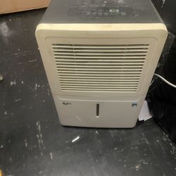 Dehumidifier 