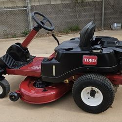 Toro Timecutter SW4200 Zero Turn Mower 42" Cut, 24.5 HP Toro Commercial Engine 