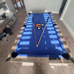 Pool table