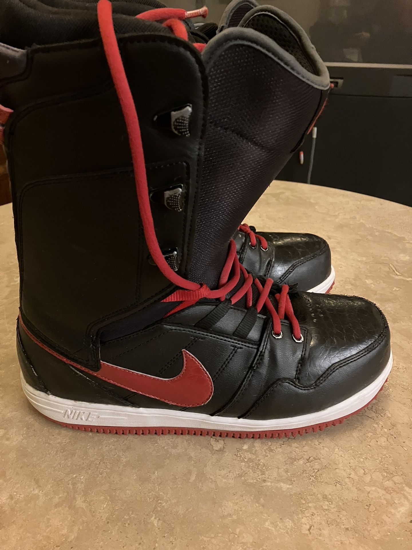 Nike SB Vapen Snowboard Boots BRED (Size 10)