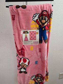 Pink Super Mario Bros Princess Peach Plush Throw Blanket NWT (UFS/UFT)