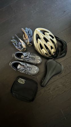 Bicycle Bundle: shoes, seat, pole, gloves, helmet