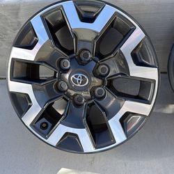 Toyota Tacoma (OEM) 16” wheels