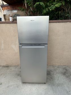 Whirlpool Fridge Silver 11cu ft 24x26x60🛑👍3 MONTHS WARRANTY