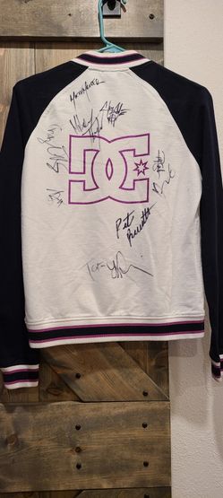 DC Skaters Signature