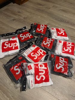 Supreme x Hanes Crew Socks 4-Pack Bundle
