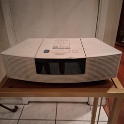 Bose Radio And CD Player