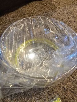 Brand New Multi-Functional Veggie Chopper
& Salad Spinner Set