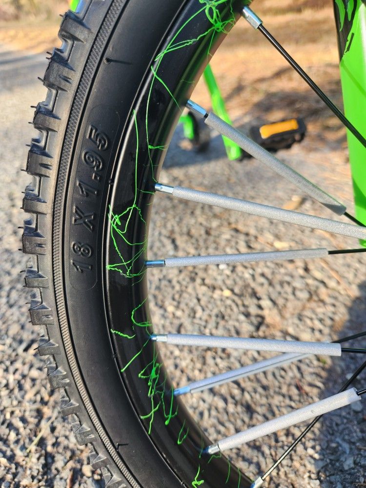 18" Kids Bike 