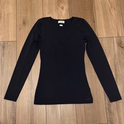 Aritzia Original black Contour Hip Longsleeve Second-skin crewneck shirt