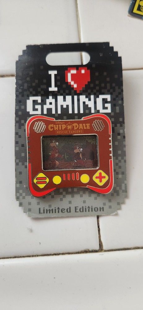 Chip n Dale Disney Pin