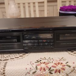 Pioneer video multi channel receiver VSX-525


Onkyo stero cassette tape
TA-RW303
