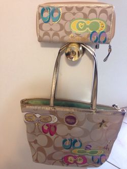 Coach purse and wallet