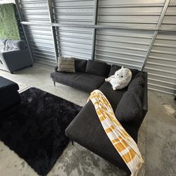 Sectional Sofa/ Couch (We Deliver) 