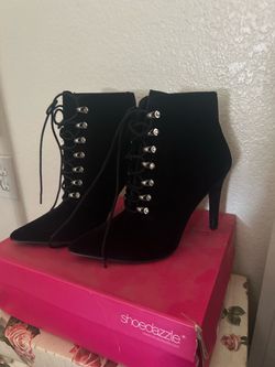 High heel booties