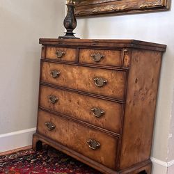 Dresser Desk