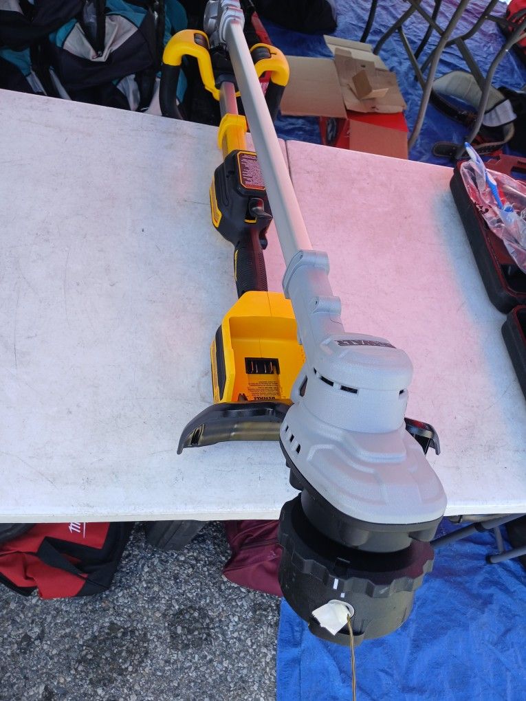Guiro Dewalt 20v Brushless XR Solo Herramienta