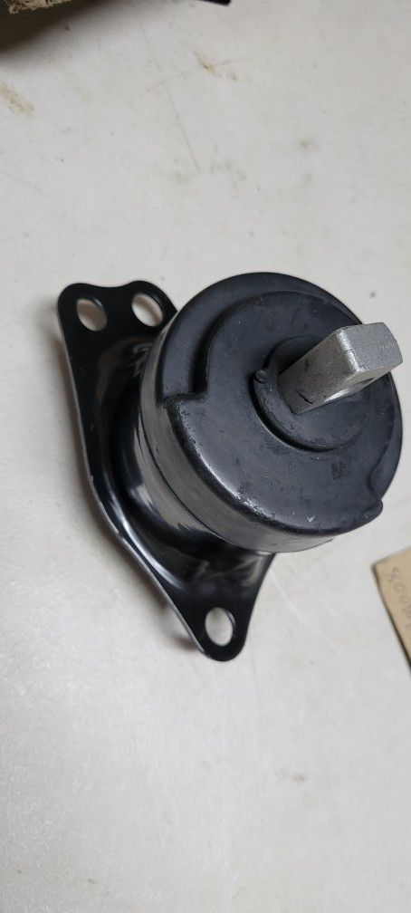 12-20 Honda Accord / Acura TLX Front Right Motor Mount