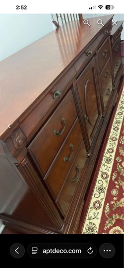 Vintage Traditional Cherry Triple Dresser / Credenza With 2 Matching Nightstands