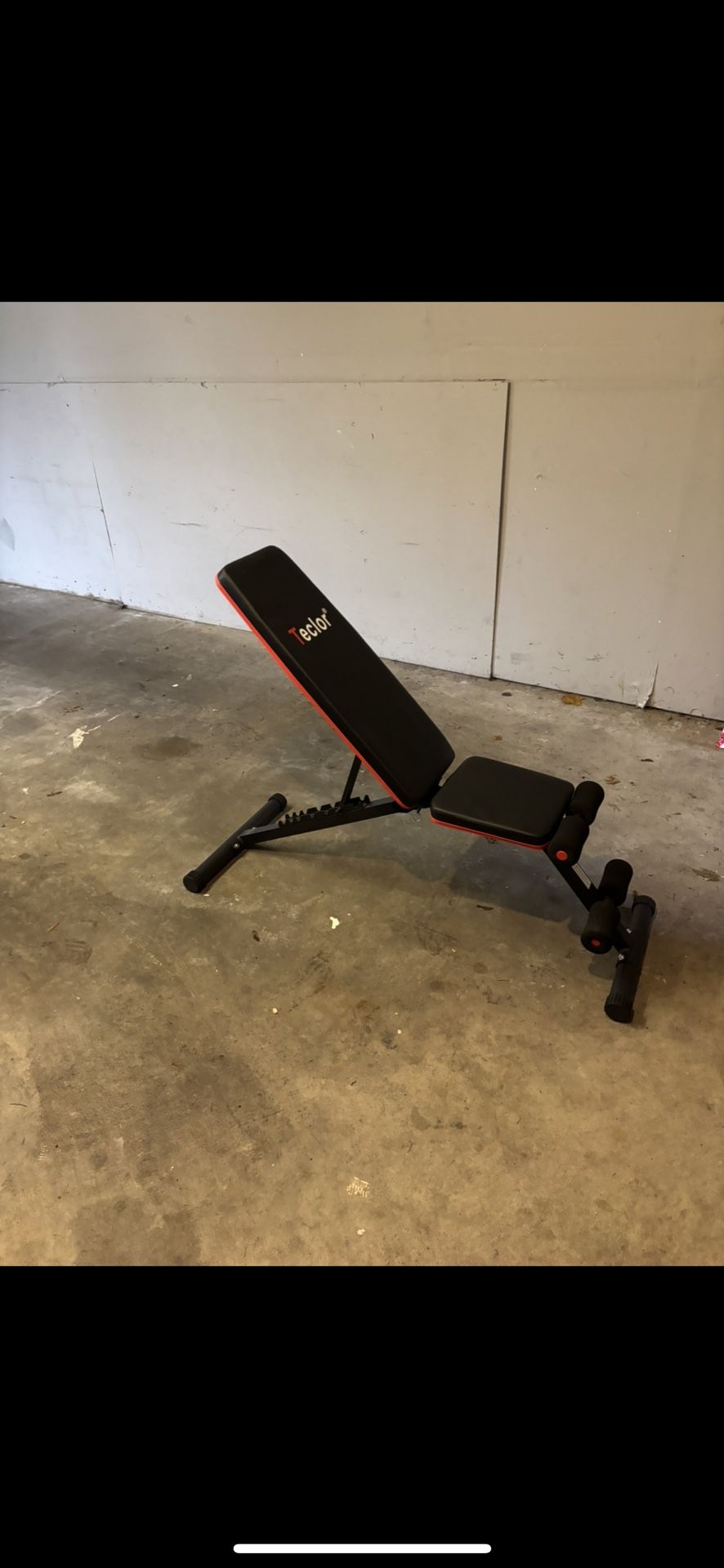 Teclor Adjustable Weight Bench