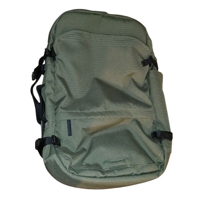 Pakt Travel Backpack V1 30L in Army Green. 
New, Never Used.