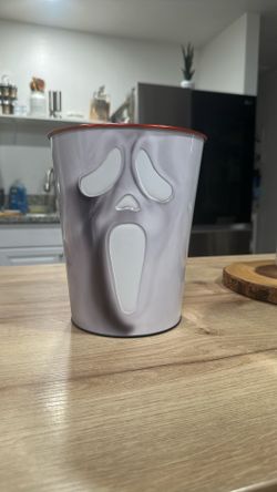 Scream 7 Ten Bucket