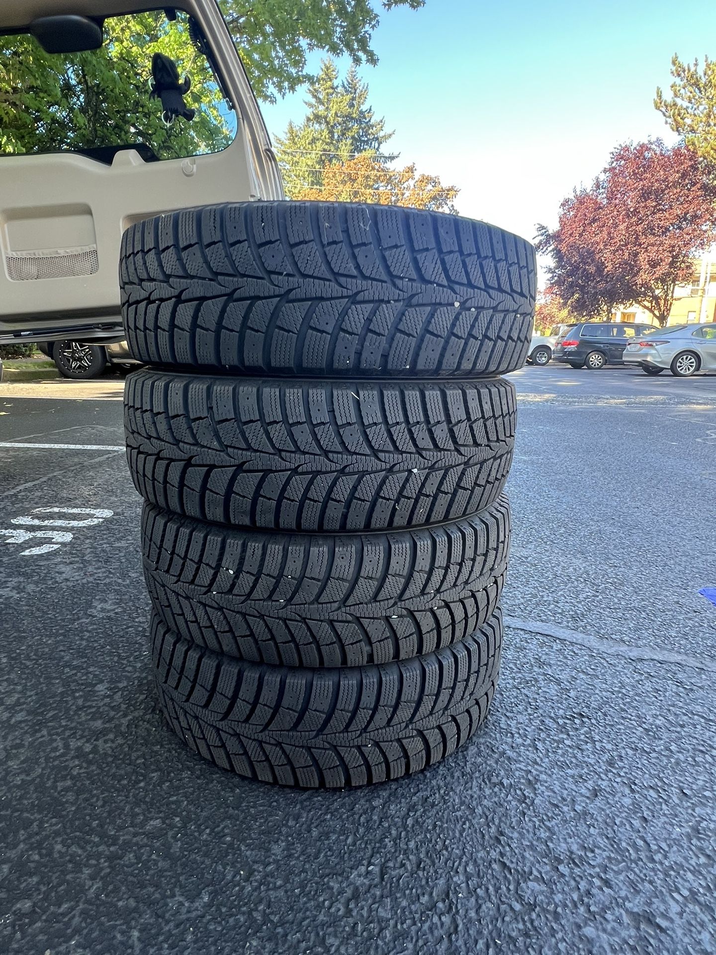 Laufenn Studless Snow Tires