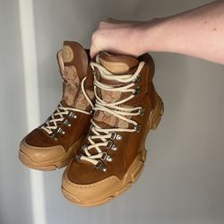 Gucci Flashtrek Sneakers Boots 38