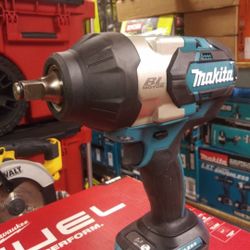 MAKITA 18V LXT IMPACT WRENCH 1/2 IN 