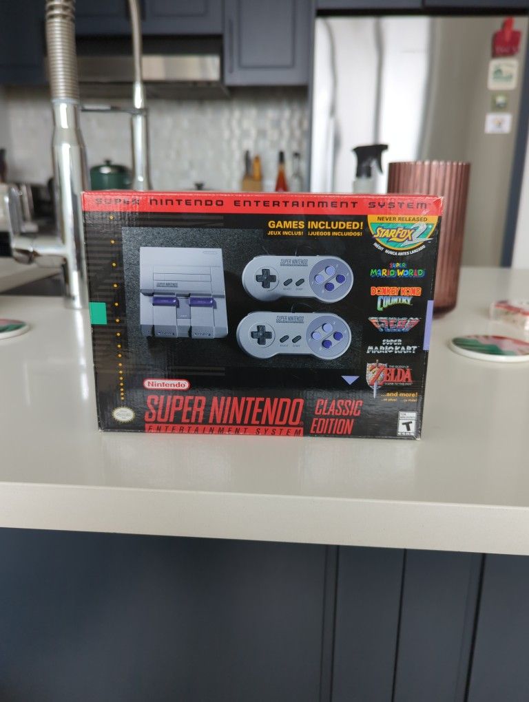 Super Nintendo Classic Edition – 21 Games Included! – Like New