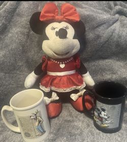 Electronic Minnie Mouse and 2 Disney Mugs
