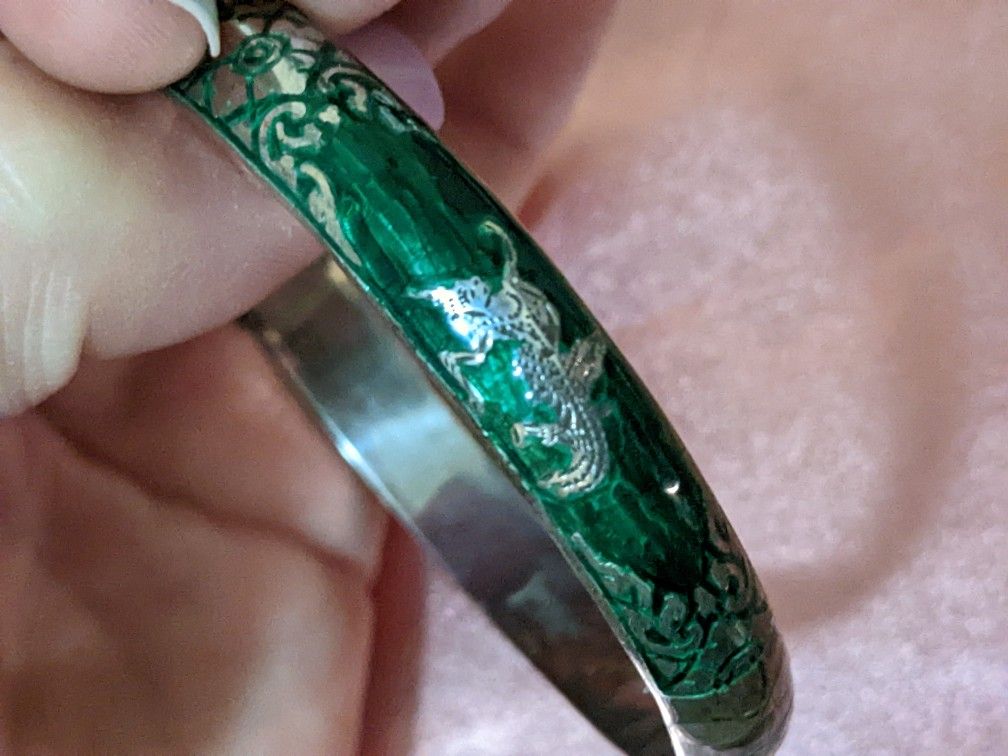 Sterling SIAM Green Enamel Inlaid Cloisonne Hinged Bangle