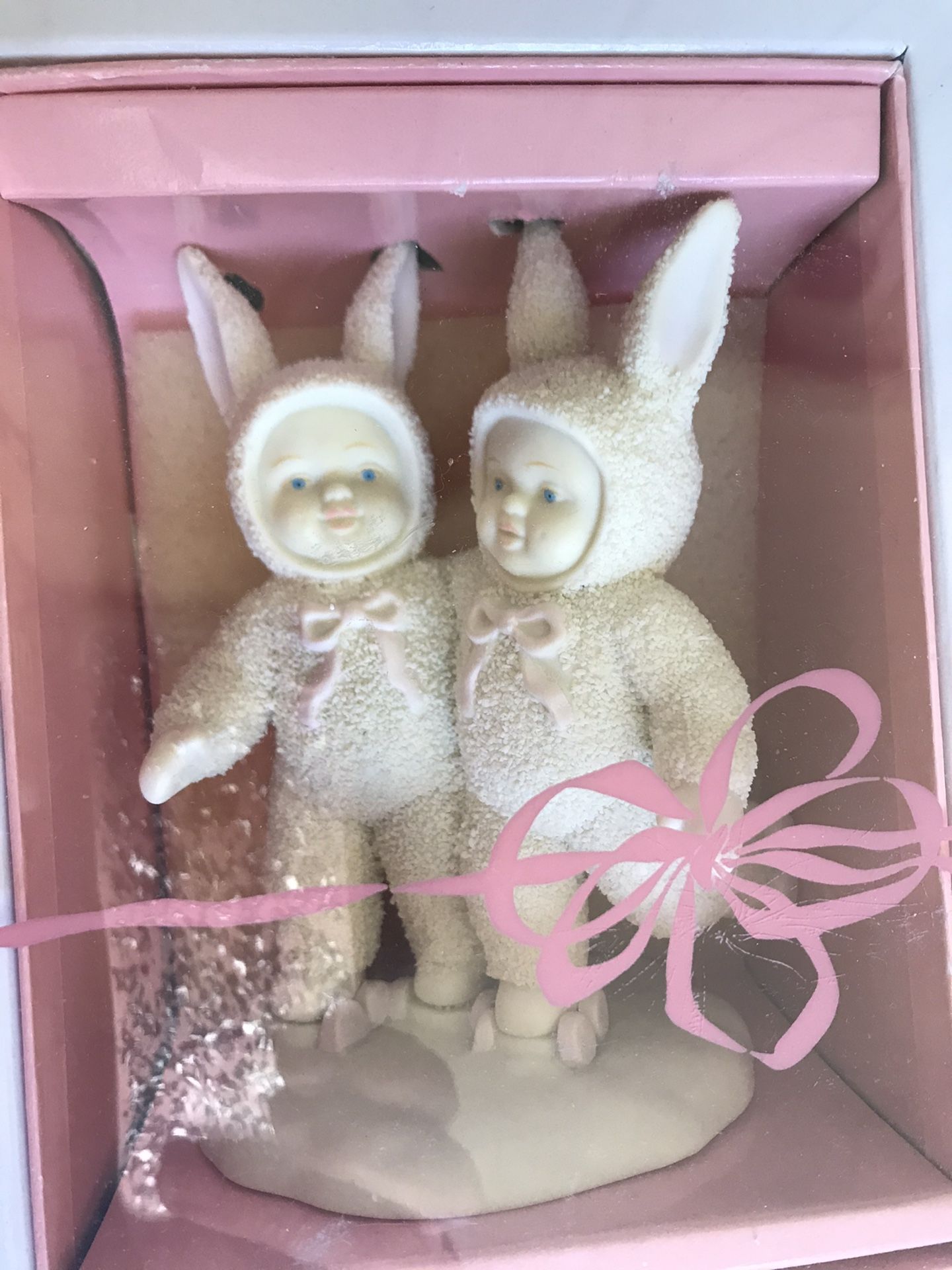 Snow bunnies collectible figurine with its box