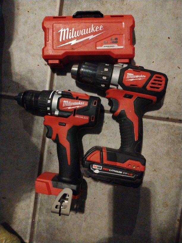 Milwaukee Drill Driver & 1/2" Brushless Drill Driver & M18 Red Lithium CP 1.5 Battery