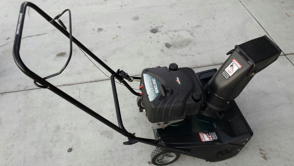 Craftsman 4.0 HP 21" 4 cycle. Snow blower