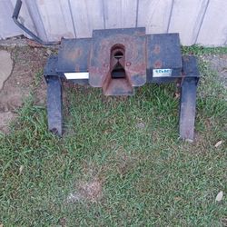 15k REESE 5TH WHEEL HITCH