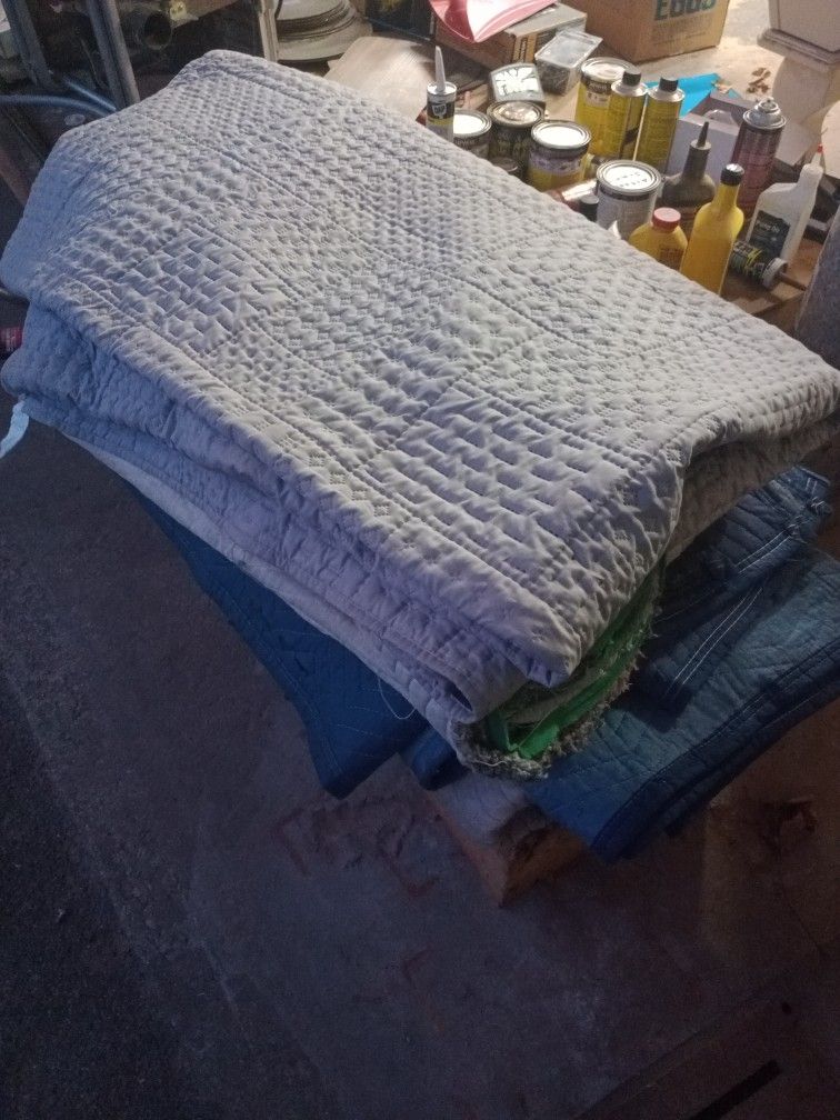 Shipping Blankets