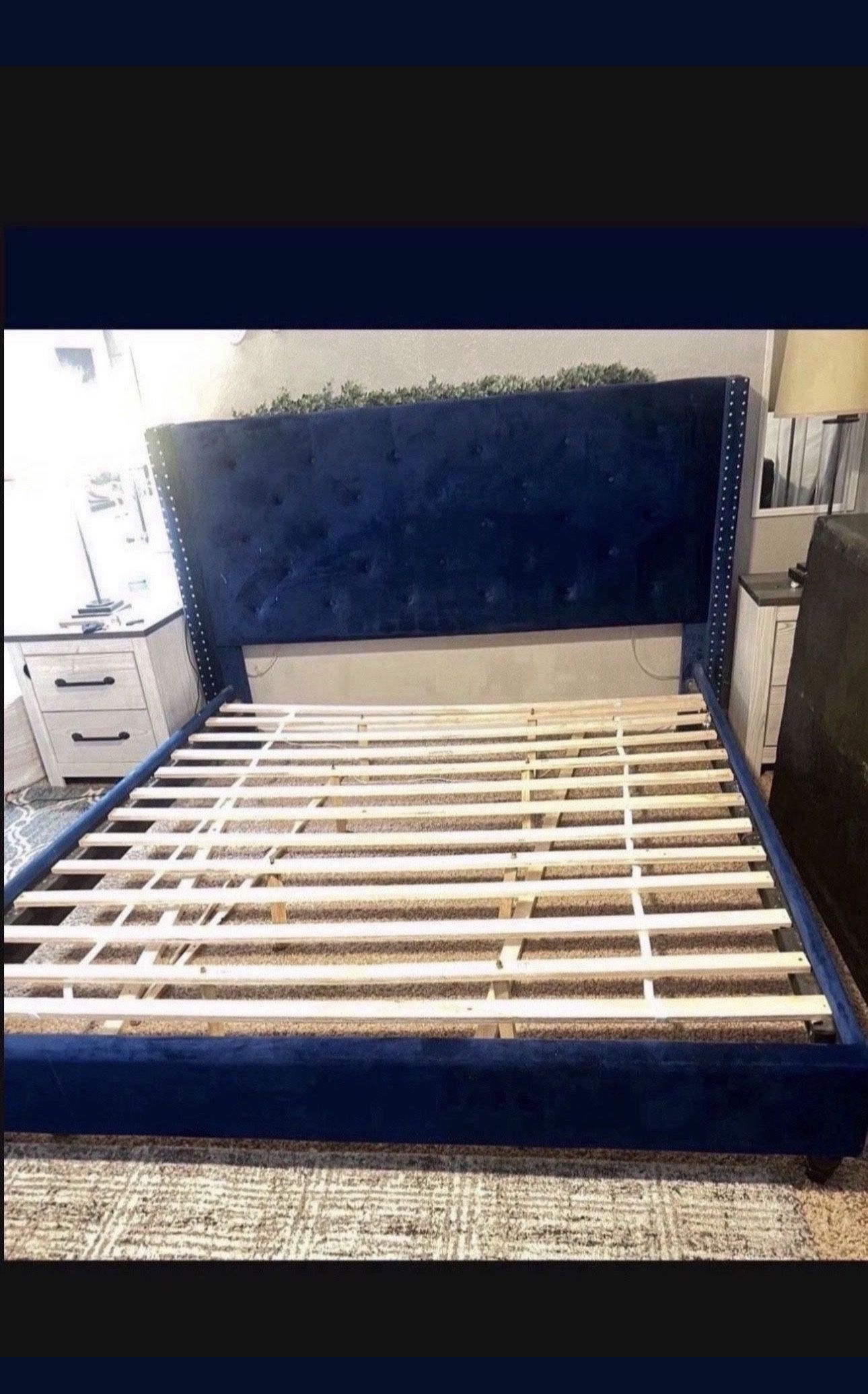 King Bed Frame In Good Condition $400