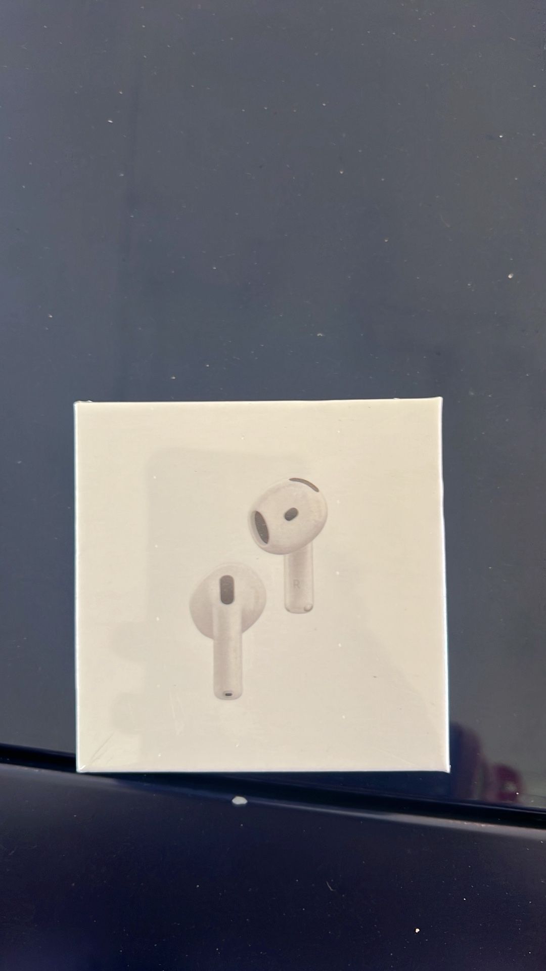 AirPods 4 Active Noise Cancellation