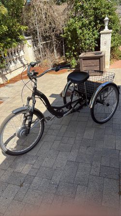 Schwinn Meridian trike electric