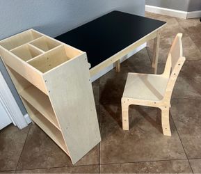 (NEW) Kids Art Desk and Chair Set with Storage